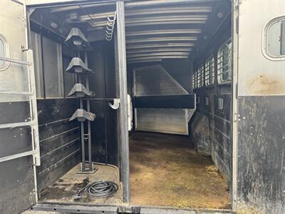 2018 Logan Coach Limited 4-Horse w/10' LQ   - Photo 6 - Olympia, WA 98501