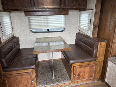 2018 Logan Coach Limited 4-Horse w/10' LQ   - Photo 9 - Olympia, WA 98501