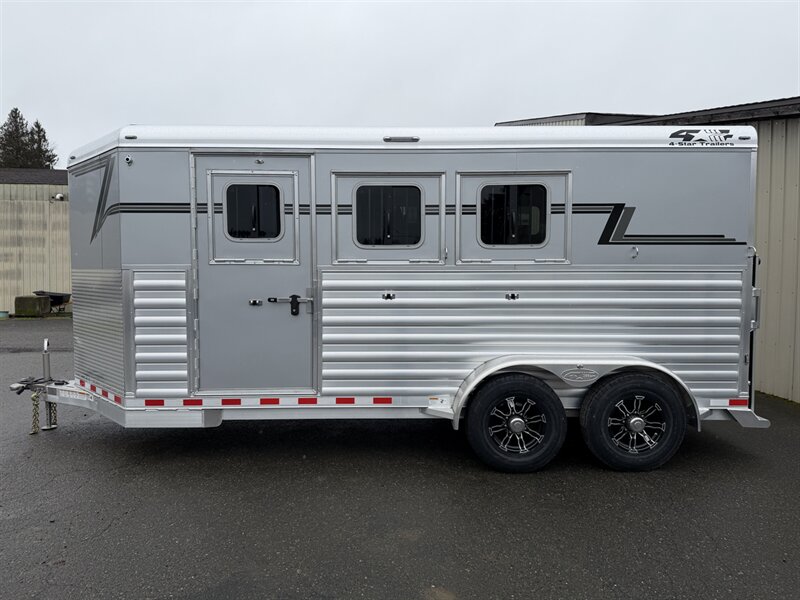 2027 4 Star Trailers 3-Horse Bumper Pull 6'10