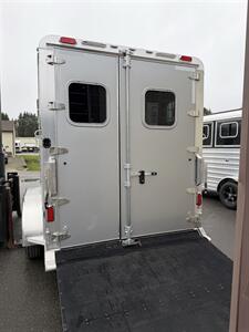 2027 4 Star Trailers 3-Horse Bumper Pull 6'10 " Wide w/Ramp - Photo 12 - Olympia, WA 98501