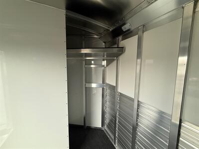 2026 4 Star Trailers Aluminum 4-Horse Gooseneck w/Side Tack - Photo 4 - Olympia, WA 98501