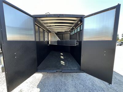 2025 Logan Coach Crossfire BP 3H Horse Trailer   - Photo 6 - Olympia, WA 98501