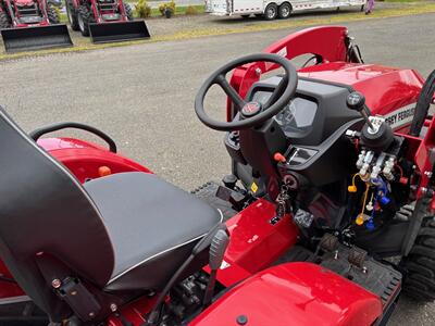 MASSEY FERGUSON E Series 1E.25 Hst 25 h.p. Tractor w/Loader E SERIES - Photo 6 - Olympia, WA 98501