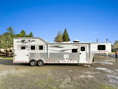 2025 4 Star Trailers 3-Horse w/13'8 " LQ, Slide & Generator - Photo 2 - Olympia, WA 98501