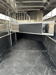 2025 Maverick Trailers Lite Aluminum 3 Horse 17' Horse Trailer   - Photo 4 - Olympia, WA 98501