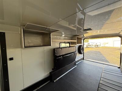 2025 LOGAN COACH TORQUE 20' TOY HAULER - Photo 10 - Olympia, WA 98501