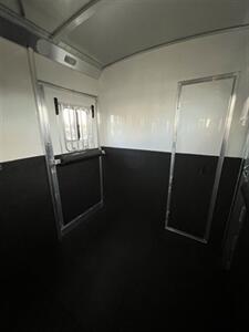 2025 4 Star Trailers Warmblood 2+1 Gooseneck Straight Load Trailer   - Photo 7 - Olympia, WA 98501