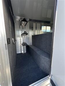 2025 4 Star Trailers Warmblood 2+1 Gooseneck Straight Load Trailer   - Photo 2 - Olympia, WA 98501