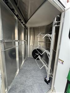 2025 Maverick Trailers Lite Aluminum 2 Horse 14' Horse Trailer - Photo 3 - Olympia, WA 98501