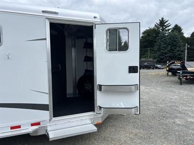 2026 4 Star Trailers 3-Horse Bumper Pull 6'10 " wide w/Spread Axle   - Photo 3 - Olympia, WA 98501