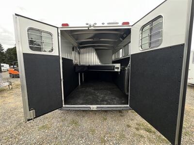 2026 4 Star Trailers 3-Horse Bumper Pull 6'10 " wide w/Spread Axle   - Photo 7 - Olympia, WA 98501