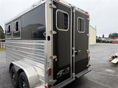 2027 4-Star Trailers 2-Horse Bumper Pull w/Convenience Package   - Photo 3 - Olympia, WA 98501
