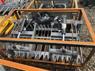 AGRI EASE 60 " Grapple Bucket Skid Steer - Photo 2 - Olympia, WA 98501