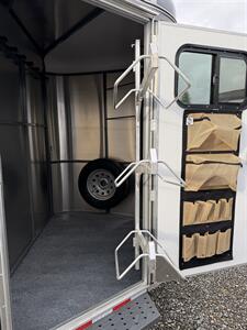 2026 Maverick Maverick 2-Horse High Side Bumper Pull   - Photo 4 - Olympia, WA 98501