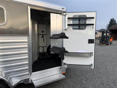 2027 4 Star Trailers 2-Horse Bumper Pull   - Photo 2 - Olympia, WA 98501