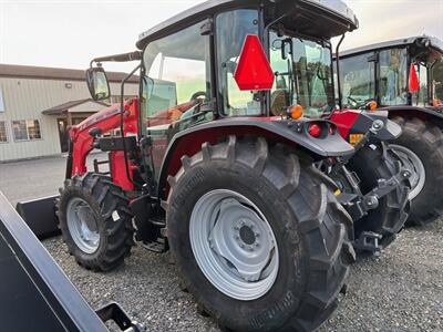  Massey Ferguson 4700 Series 4707 74 h.p. Tractor w/Loader   - Photo 3 - Olympia, WA 98501