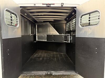 2026 LOGAN COACH Bullseye XL 2-Horse Bumper Pull - Photo 7 - Olympia, WA 98501