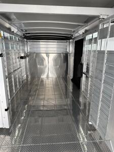 2027 4 Star Trailers 24' Show Cattle Trailer w/Ramps & Hydraulic Jack - Photo 5 - Olympia, WA 98501