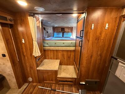 2015 Lakota Trailers Charger 3 Horse LQ - Photo 3 - Olympia, WA 98501