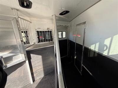 2015 Lakota Trailers Charger 3 Horse LQ - Photo 12 - Olympia, WA 98501