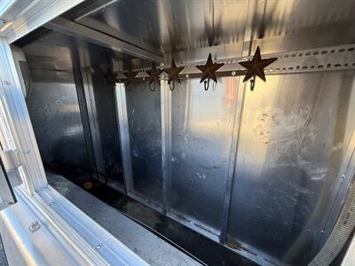 2015 Lakota Trailers Charger 3 Horse LQ - Photo 16 - Olympia, WA 98501