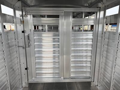 2027 4 Star Trailers 24' Stock Gooseneck   - Photo 8 - Olympia, WA 98501