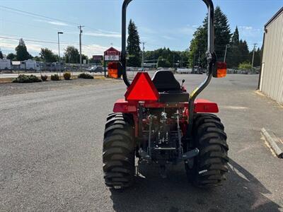 Massey Ferguson E Series 1E.40 Hst 40 h.p. Tractor W/Loader TRACTOR - Photo 4 - Olympia, WA 98501