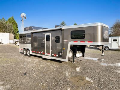 2025 Logan Coach 810 Bullseye 3H LQ W/ Collapsible Rear Tack   - Photo 1 - Olympia, WA 98501