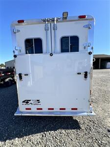 2025 4 Star Trailers Warmblood 2+1 Gooseneck Straight Load Trailer   - Photo 9 - Olympia, WA 98501