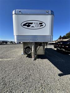 2025 4 Star Trailers Warmblood 2+1 Gooseneck Straight Load Trailer   - Photo 13 - Olympia, WA 98501