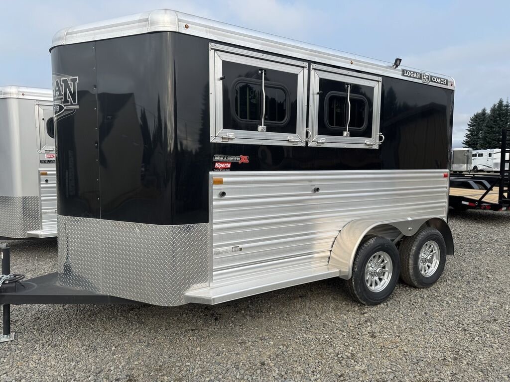 2025 Logan Coach Bullseye BP 2H XL Horse Trailer   - Photo 1 - Olympia, WA 98501