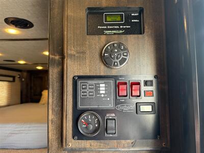 2025 4 Star Trailers 3-HORSE LQ OUTBACK CUSTOMS - Photo 11 - Olympia, WA 98501