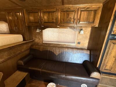 2016 Platinum Coach 4 Horse W/ 13' LQ   - Photo 4 - Olympia, WA 98501