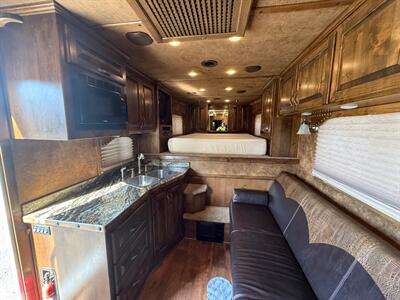 2016 Platinum Coach 4 Horse W/ 13' LQ   - Photo 2 - Olympia, WA 98501