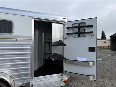 2027 4 Star Trailers 2-Horse Bumper Pull   - Photo 2 - Olympia, WA 98501