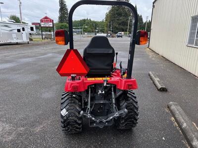 Massey Ferguson 1GC Series 1GC.23 22.5 h.p. Tractor w/Loader TRACTOR - Photo 4 - Olympia, WA 98501