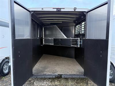 2025 LOGAN COACH Bullseye 2-Horse Bumper Pull - Photo 7 - Olympia, WA 98501