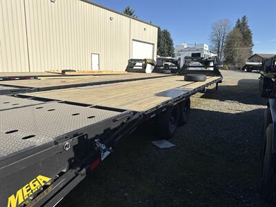 2026 Big Tex Trailers 14GN-35D5A 30+5 15,900 GVWR Flatbed Goosneck   - Photo 4 - Olympia, WA 98501