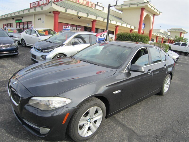 2011 BMW 5 Series 528i  