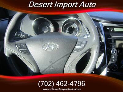 2012 Hyundai SONATA GLS   - Photo 14 - Las Vegas, NV 89146