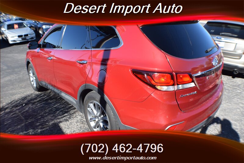 2017 Hyundai Santa Fe SE - Photo 5 - Las Vegas, NV 89146