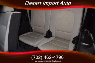 2017 Hyundai Santa Fe SE - Photo 27 - Las Vegas, NV 89146