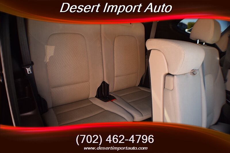 2017 Hyundai Santa Fe SE - Photo 30 - Las Vegas, NV 89146