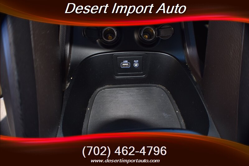 2017 Hyundai Santa Fe SE - Photo 24 - Las Vegas, NV 89146