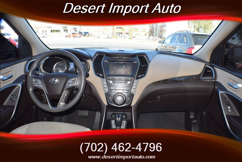2017 Hyundai Santa Fe SE - Photo 10 - Las Vegas, NV 89146