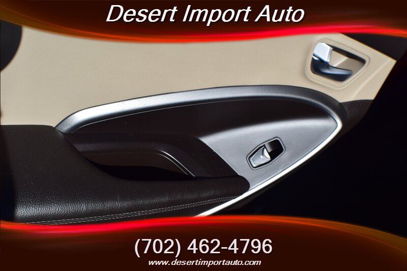 2017 Hyundai Santa Fe SE - Photo 39 - Las Vegas, NV 89146