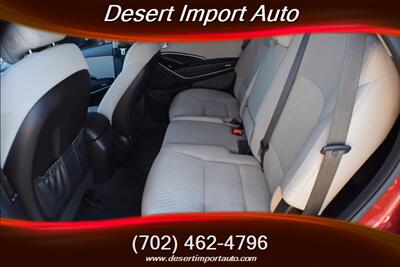 2017 Hyundai Santa Fe SE - Photo 15 - Las Vegas, NV 89146