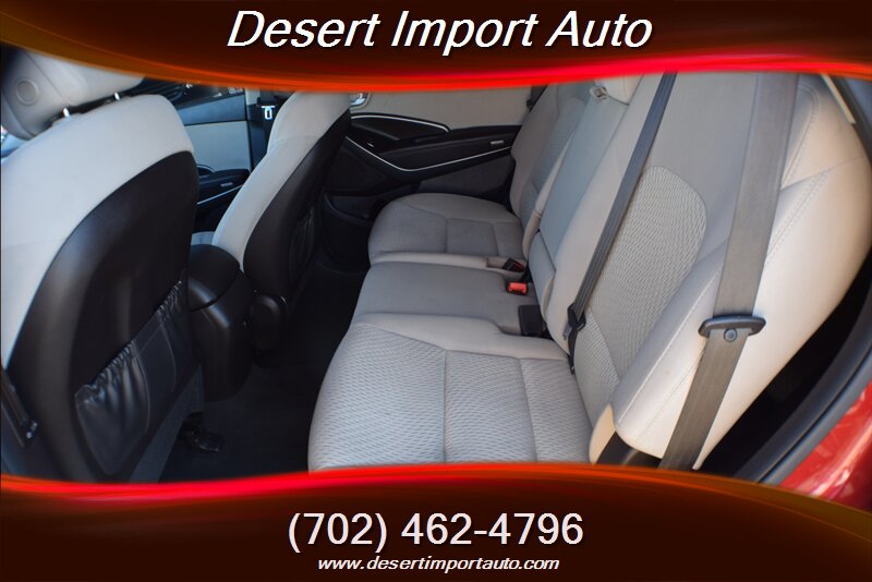 2017 Hyundai Santa Fe SE - Photo 15 - Las Vegas, NV 89146