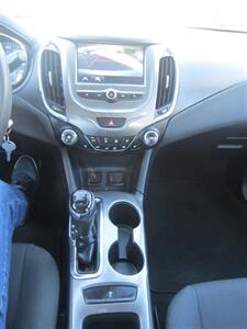 2018 Chevrolet Cruze LT Auto   - Photo 19 - Las Vegas, NV 89146