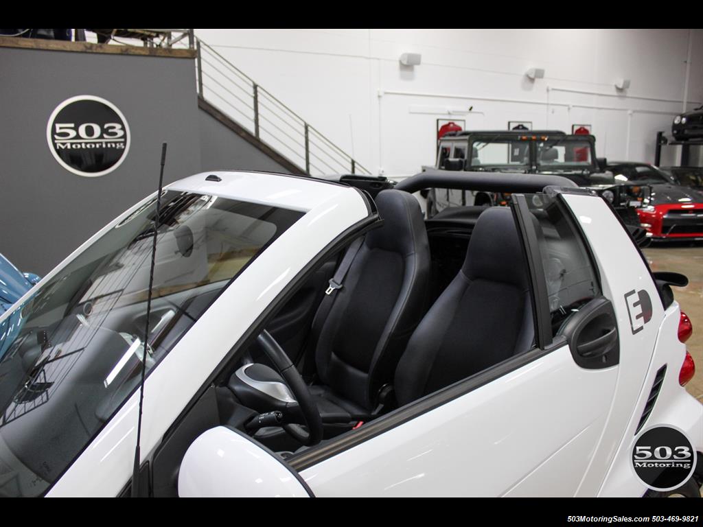 2014 Smart fortwo passion electric cabriolet; White/Black, Loaded!   - Photo 10 - Beaverton, OR 97005